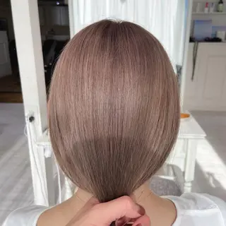セミロング AHNKISM所属・トレンドレイヤー/ 透明感カラーのヘアスタイル
