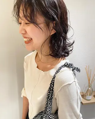 ミディアム パーマ Pros所属・nana/レイヤー /酸性ストレートのヘアスタイル