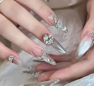 ネイル Miu Miu 🎀 Nailのネイルデザイン