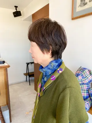 ショート it.所属・it. Arisaのヘアスタイル