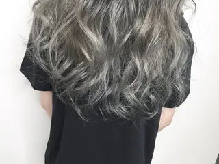 ロング カラー ✂️小顔カット✂️ 山本有紀のヘアスタイル