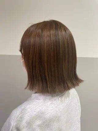 ミディアム カラー KANGOLSALON 富山セントラル所属・松井 亜美のヘアスタイル