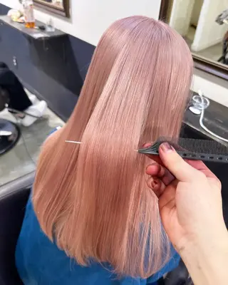 セミロング ハイトーン🌈艶カラ ー✨ブリーチ/RYOのヘアスタイル