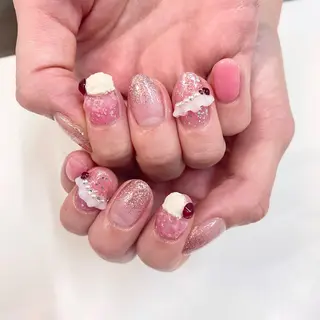 ネイル Kira-ra所属・Kira-ra💎 KIRARIのネイルデザイン