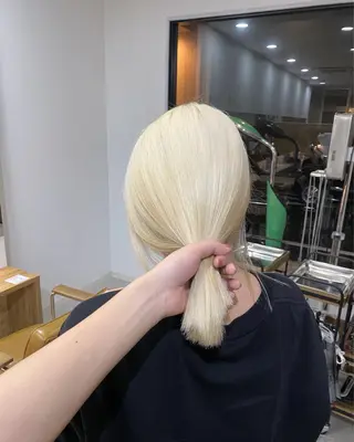 カラー ブリーチカラー よねだまことのヘアスタイル