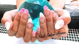 ネイル Nailsalon Reine所属・玉栄 伶奈のネイルデザイン