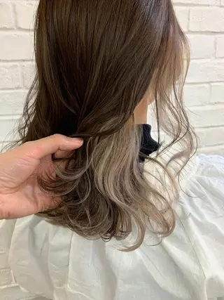 セミロング カラー 💚ミヤマ アンナ☘️のヘアスタイル