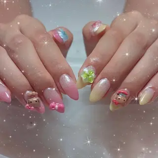 ネイル LUANA所属・LUANA ジュリのネイルデザイン