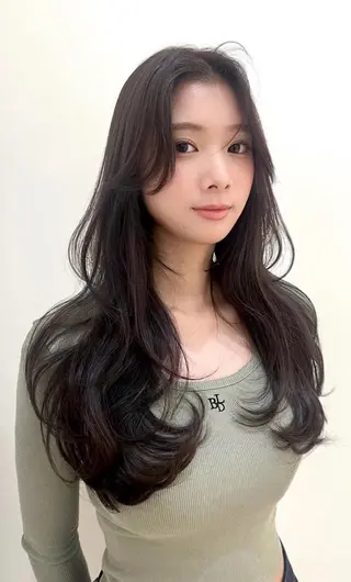 ロング 中嶋蓮 透明感カラー韓国ヘアのヘアスタイル