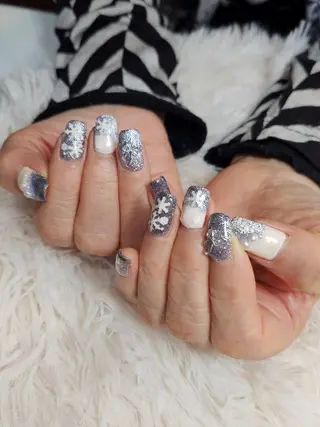 ネイル plus j yuuのネイルデザイン