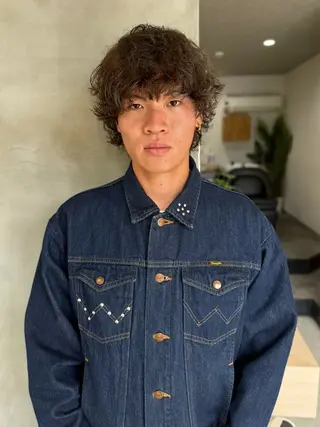 ミディアム カラー パーマ メンズ 88 hair design所属・🫧ハルカ🫧 韓国レイヤーのヘアスタイル