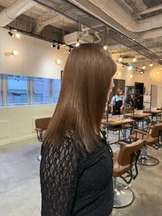 セミロング 【梅田カラーモデル】 ミコのヘアスタイル