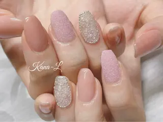 ネイル 芦辺 香奈のネイルデザイン