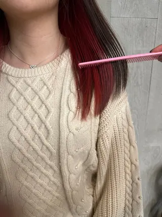 カラー 森本 美音のヘアスタイル
