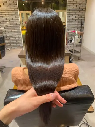 ロング カラー パーマ Uni.所属・地毛風ストレート/ 髪質改善/榎本流行のヘアスタイル