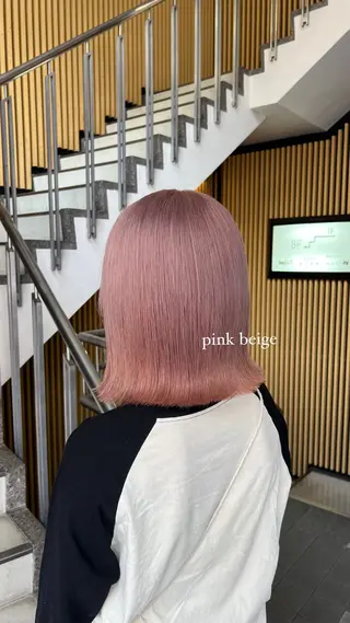 ショート カラー 🩷  ayaka ハイトーン 🩷のヘアスタイル