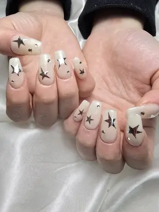 ネイル ビジュード ネイルのネイルデザイン