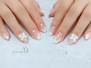 ネイル YUMI NAGAI  のネイルデザイン