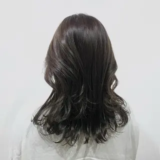 セミロング カラー ヘアアレンジ キヨミ 韓国レイヤーカットのヘアスタイル