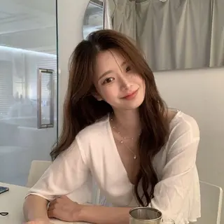 カラー 🤍ベージュ/透明感 韓国ヘア/まりん🤍のヘアスタイル