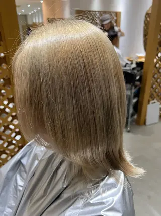 ミディアム カラー 垢抜けハイトーン×ブ ロウリストAZUKIのヘアスタイル