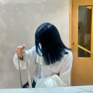 カラー ぱつっとボブ/ショ ート/タカダアスミのヘアスタイル