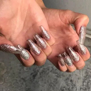 ネイル crestnail所属・小林 束紗のネイルデザイン