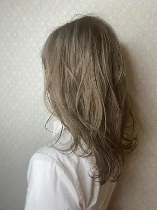 ロング カラー サロンド・かわの所属・岡野 咲絢【さあや】のヘアスタイル