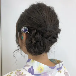 セミロング ヘアアレンジ Ｄirector 　徳久　真紀の眉毛・アイブロウイメージ