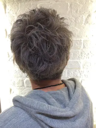 カラー パーマ メンズ 加藤 あやみのヘアスタイル