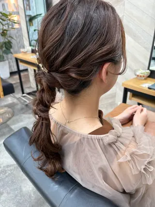 セミロング ヘアアレンジ 飯塚 沙衣のヘアスタイル