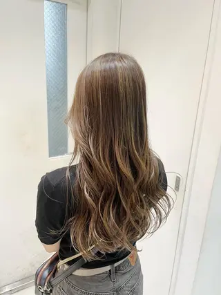 ロング 🌈透明感カラー 韓 国ヘアこうたろうのヘアスタイル