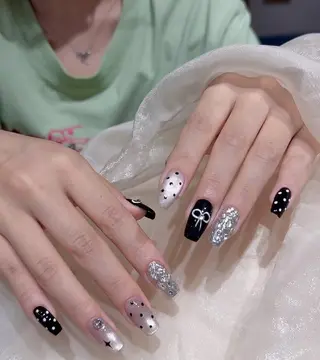 ネイル モニカ アキイのネイルデザイン