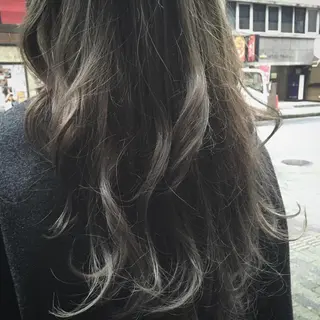 ロング カラー パーマ、髪質改善 川崎祐介のヘアスタイル