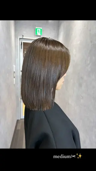 ミディアム CS made by SHACHU 栄所属・山田 瑛司のヘアスタイル