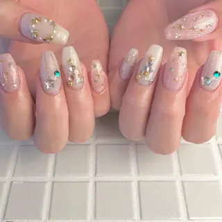 ネイル yuka🩶 渋谷.表参道Nailのネイルデザイン