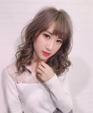 ミディアム カラー ハイトーン✨ブリーチ ✨スパ得意✨ミヤタのヘアスタイル