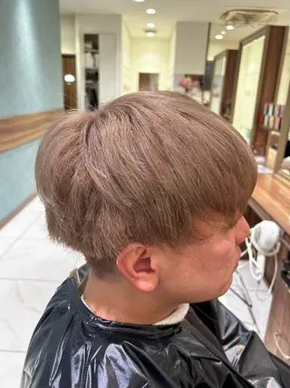 カラー 赤嶺 智偉のヘアスタイル