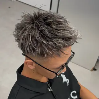 カラー メンズ 👑メンズ/ホワイト メッシュ/パーマ👑のヘアスタイル