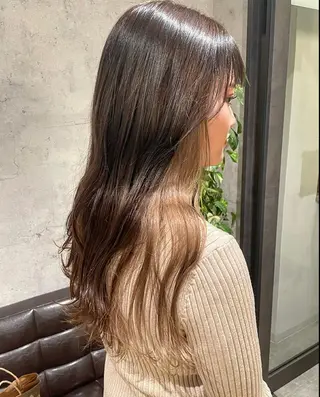 セミロング カラー 🌸インナーカラー 🌸藤井春華のヘアスタイル