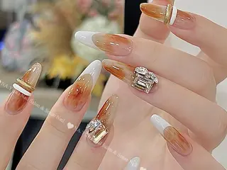 ネイル Rei  🌙のネイルデザイン