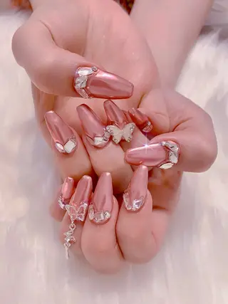 ネイル シェアサロンLei.g(レイジー)所属・3Dアートネイル💗 都築レナのネイルデザイン