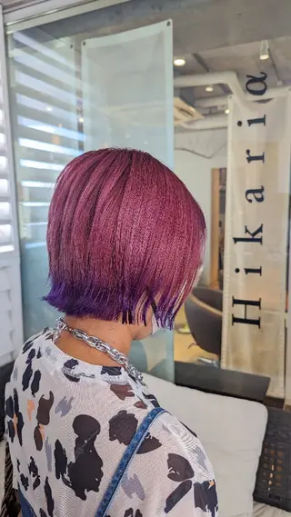 カラー ショート Hikaria所属・長張 江里のヘアスタイル