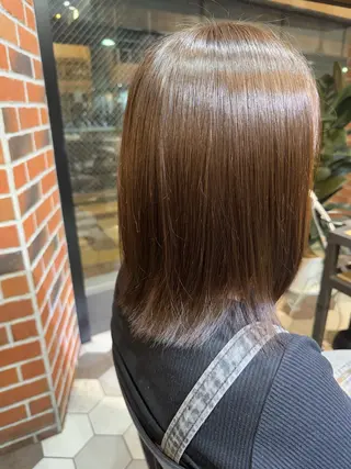 ミディアム カラー 近藤 愛理のヘアスタイル