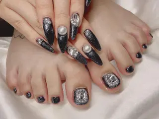 ネイル BLITZ Nail 岩田💅🏻✨のネイルデザイン