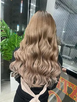 ロング カラー D.C mariaのヘアスタイル