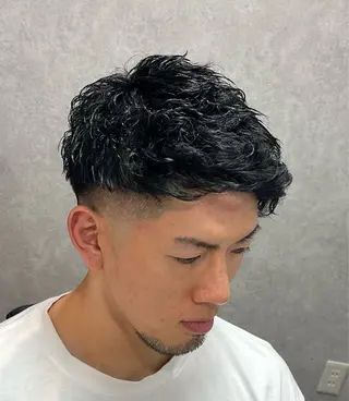 ミディアム CuMARi所属・予約の95%パーマ 🌈men's専門店のヘアスタイル