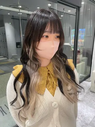 ロング カラー 山下 紗里奈のヘアスタイル