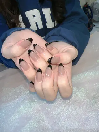 ネイル Hey🌈NAIL 長さ出し専門店のネイルデザイン