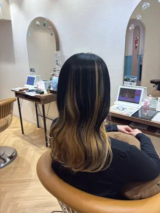 ロング カラー 河野 穂香のヘアスタイル